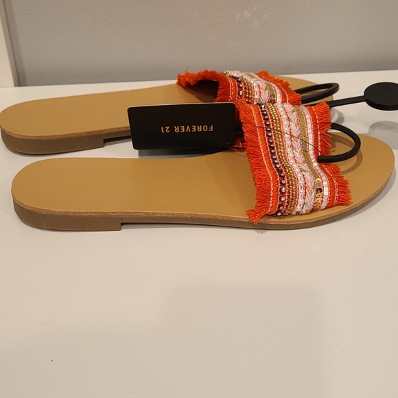 Sandals - Picture 4 of 4